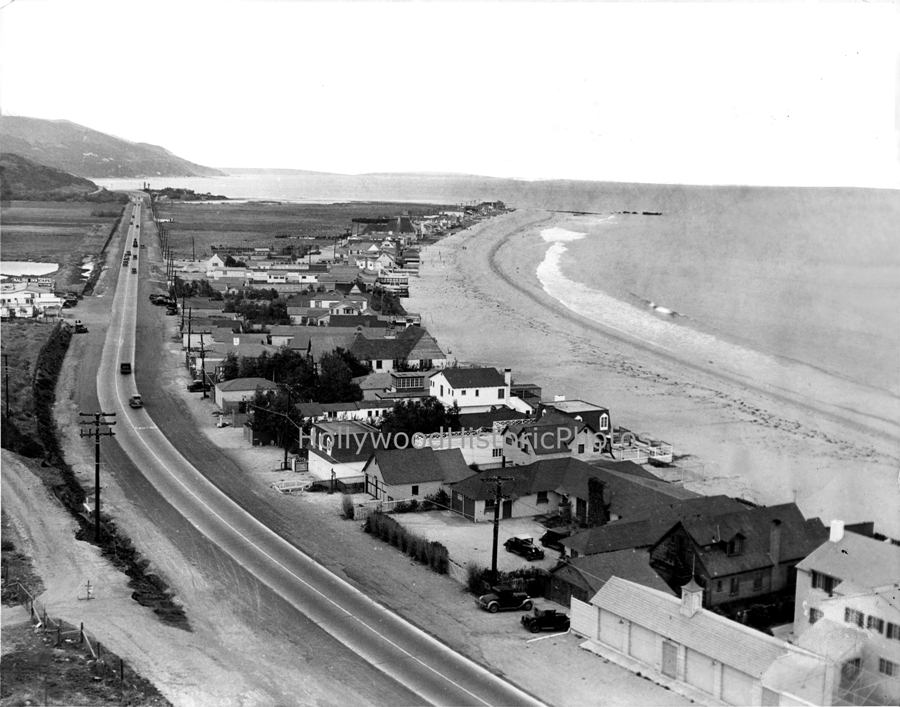 Malibu 1935 Old Colony WM.jpg